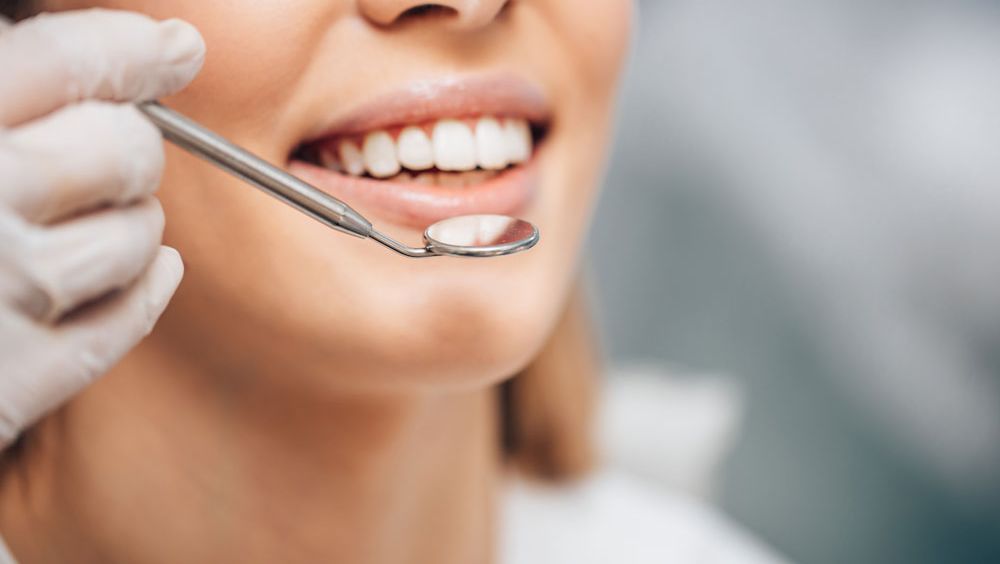 Zahngesundheit - Zahnarztpraxis Dr. med. dent. Hans-Peter Warnberger aus Friedberg
